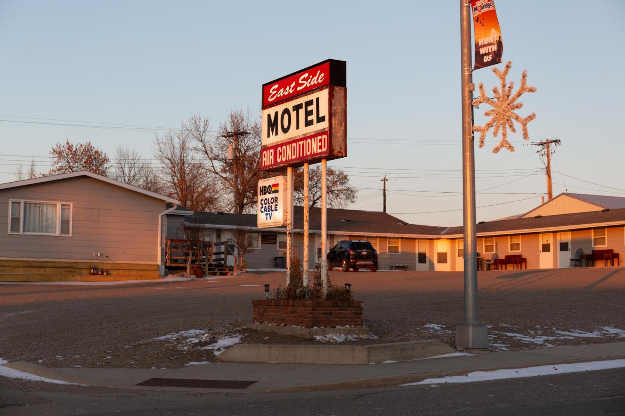 East Side Motel & Cabins Mobridge Exterior foto